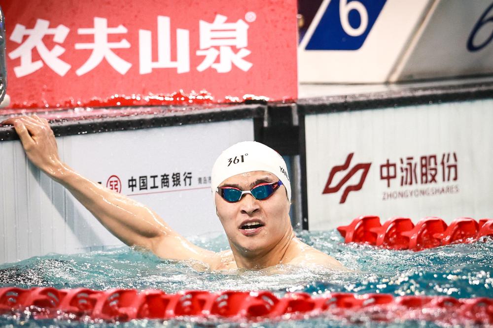 足球转会市场最新动态及趋势